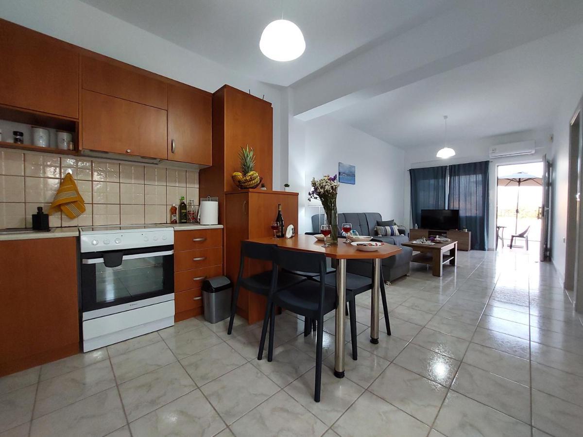 Iakovos Apartments Chorafakia Buitenkant foto