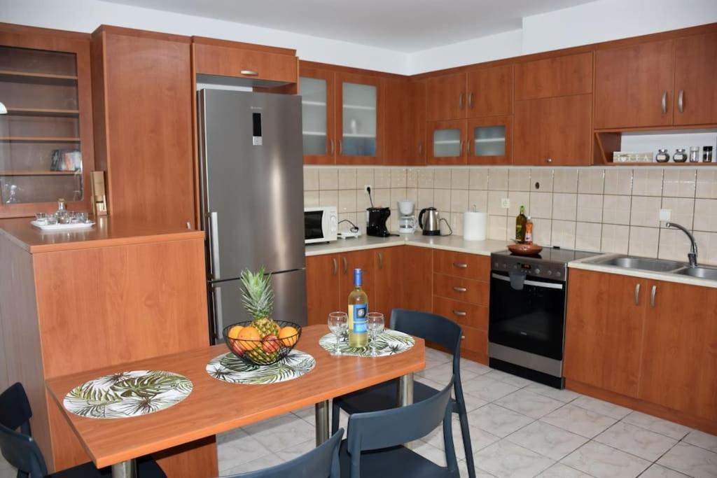 Iakovos Apartments Chorafakia Buitenkant foto